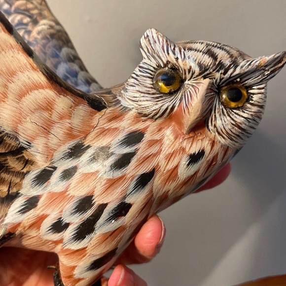 🦉 Beautiful vintage hand carved flying wooden owl figurine sculpture art - Picture 4 of 5